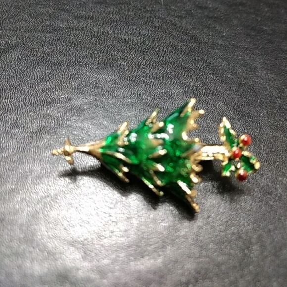 Vintage Gold tone Christmas tree pin - Picture 4 of 6